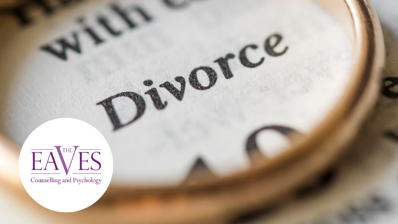 The word divorce with a gold ring around it, symbolising separation and its impact on mental health