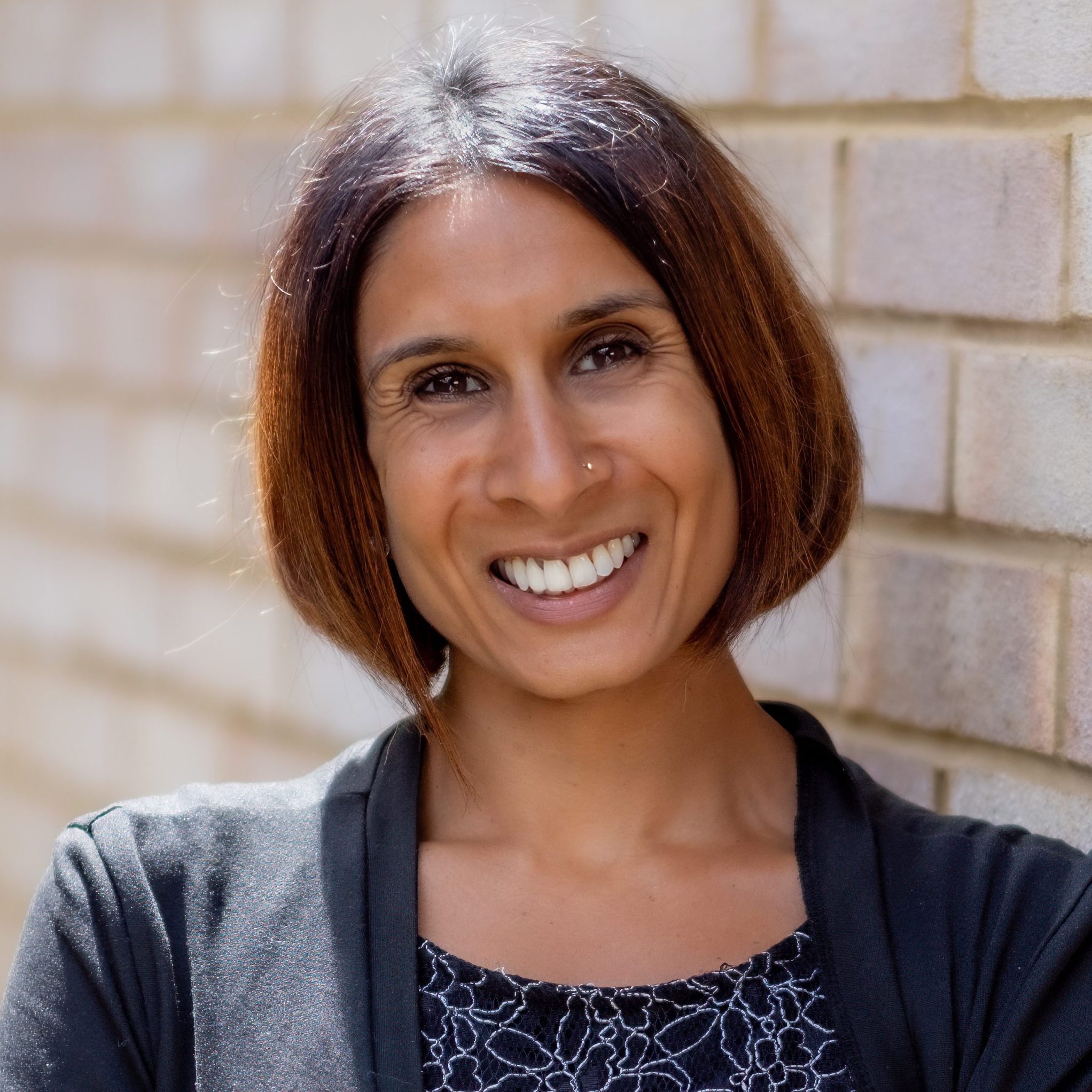 Professional headshot of a Counselling Psychologist with over 15 years’ experience supporting adults and young adults with a range of mental health difficulties.