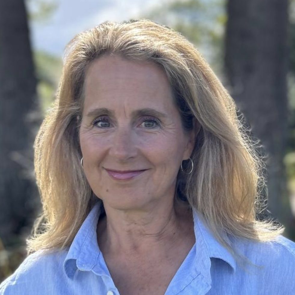 Sari Lambeek, Farnham counsellor and psychotherapist at The Eaves Counselling, supporting clients through grief, bereavement, life transitions, and cultural relocation.