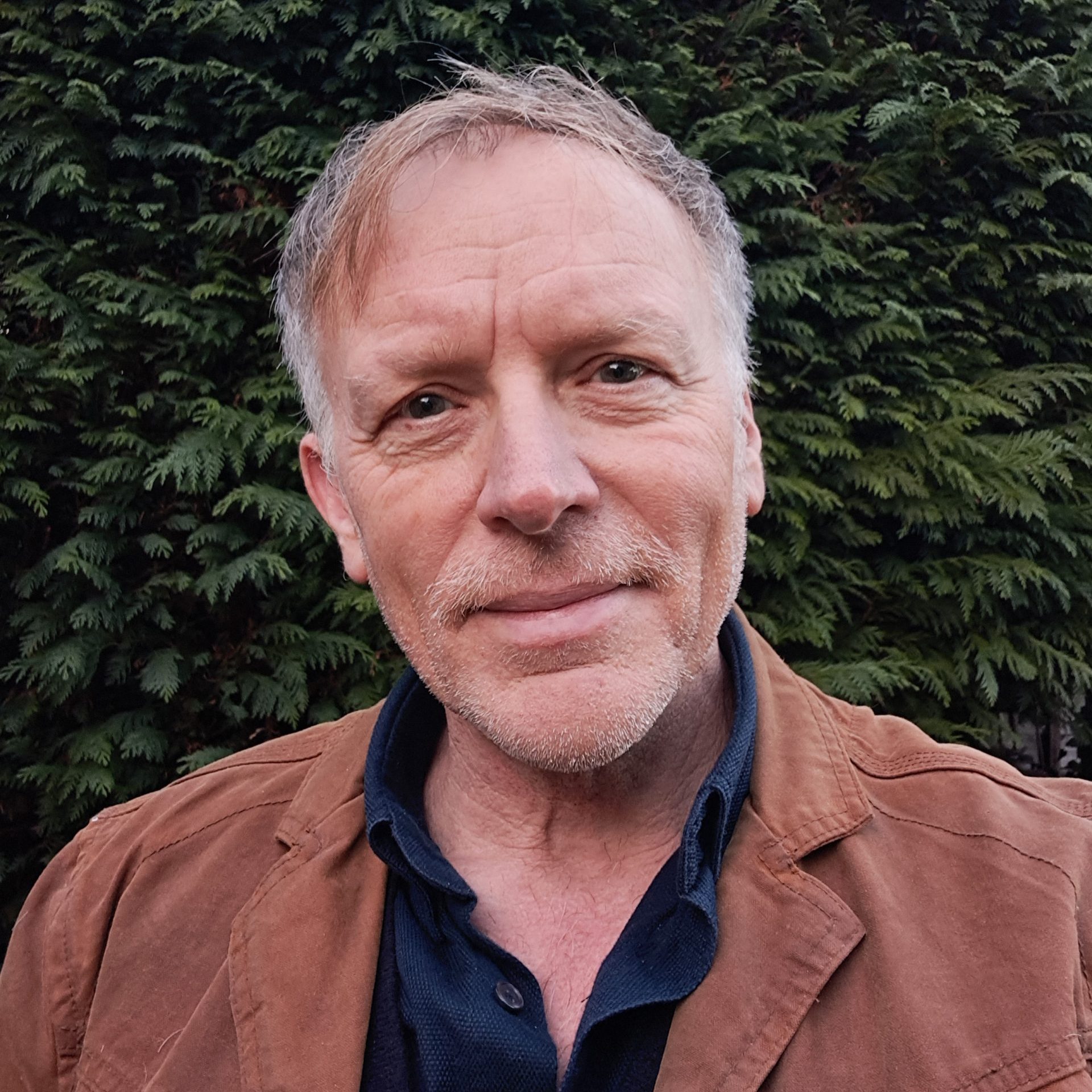 Therapist profile photo offering counselling for stress, anxiety, self-esteem, relationships and grief