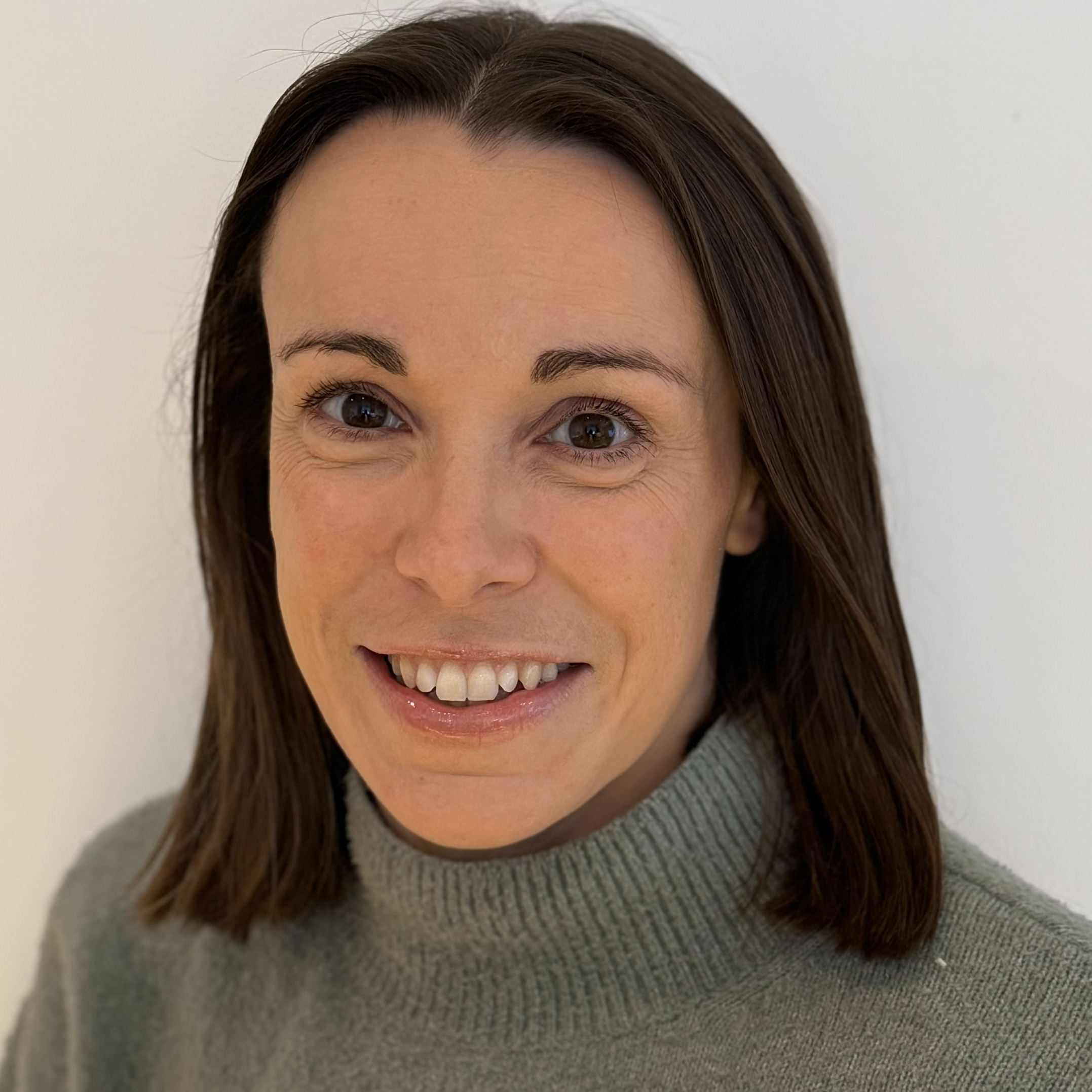 Health psychologist and CBT therapist specialising in anxiety, depression and physical health conditions